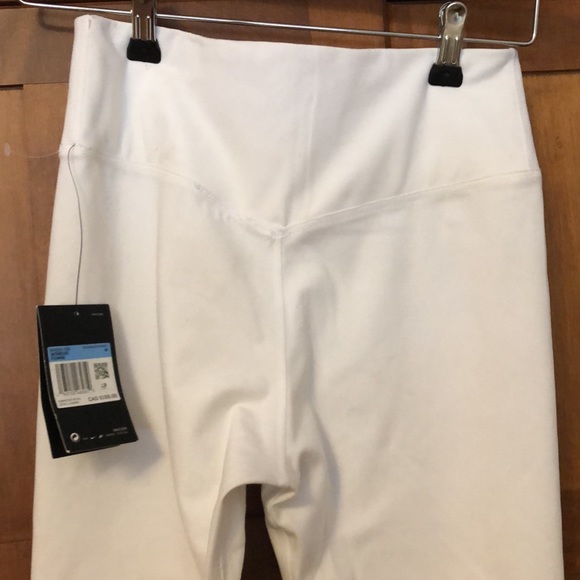 Woman’s Nike training tights - Picture 1 of 12